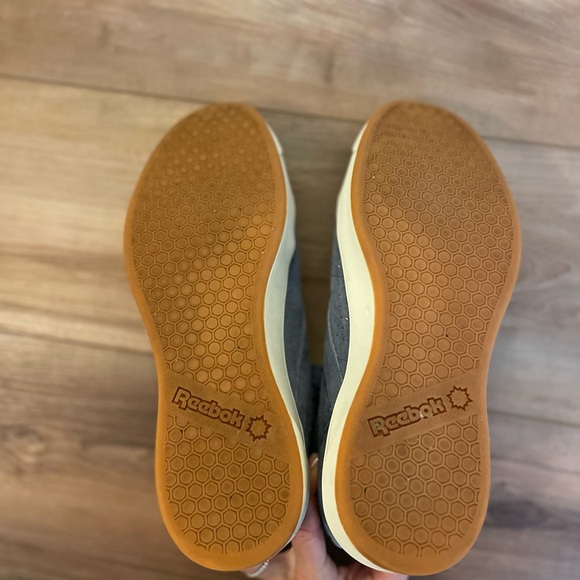 Reebok Blue Suede Sneakers women’s size 9 - Picture 5 of 5